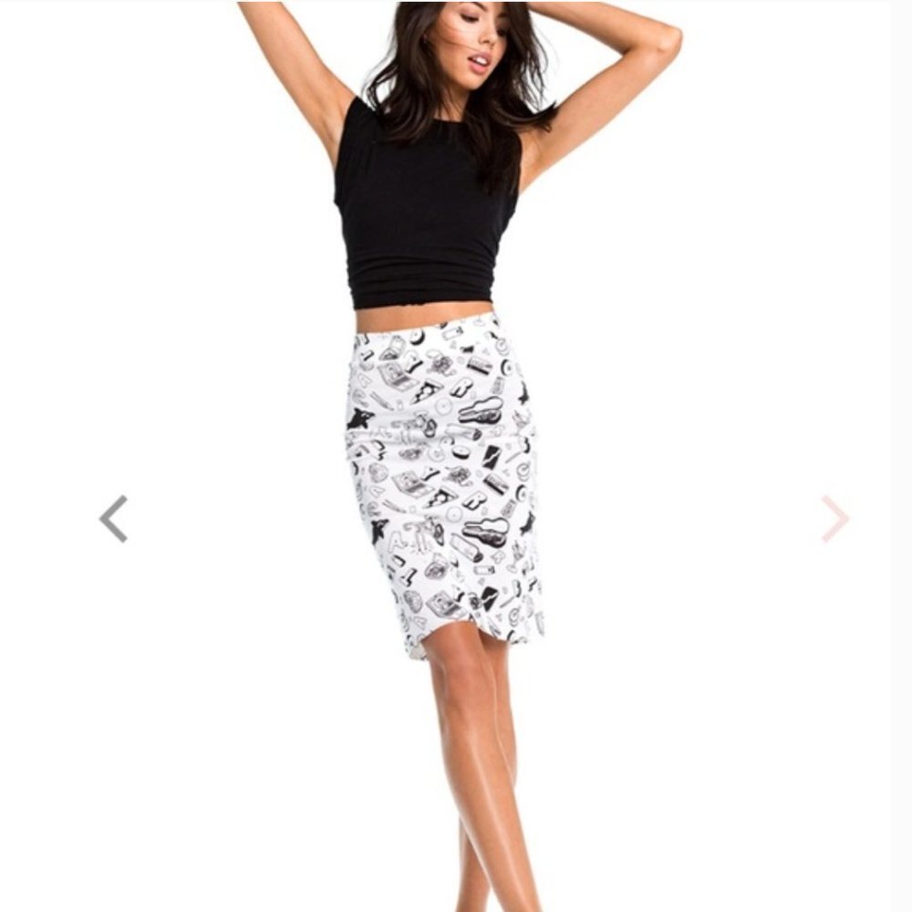 Wildfox | NWT skipper cartoon doodle skirt size Small